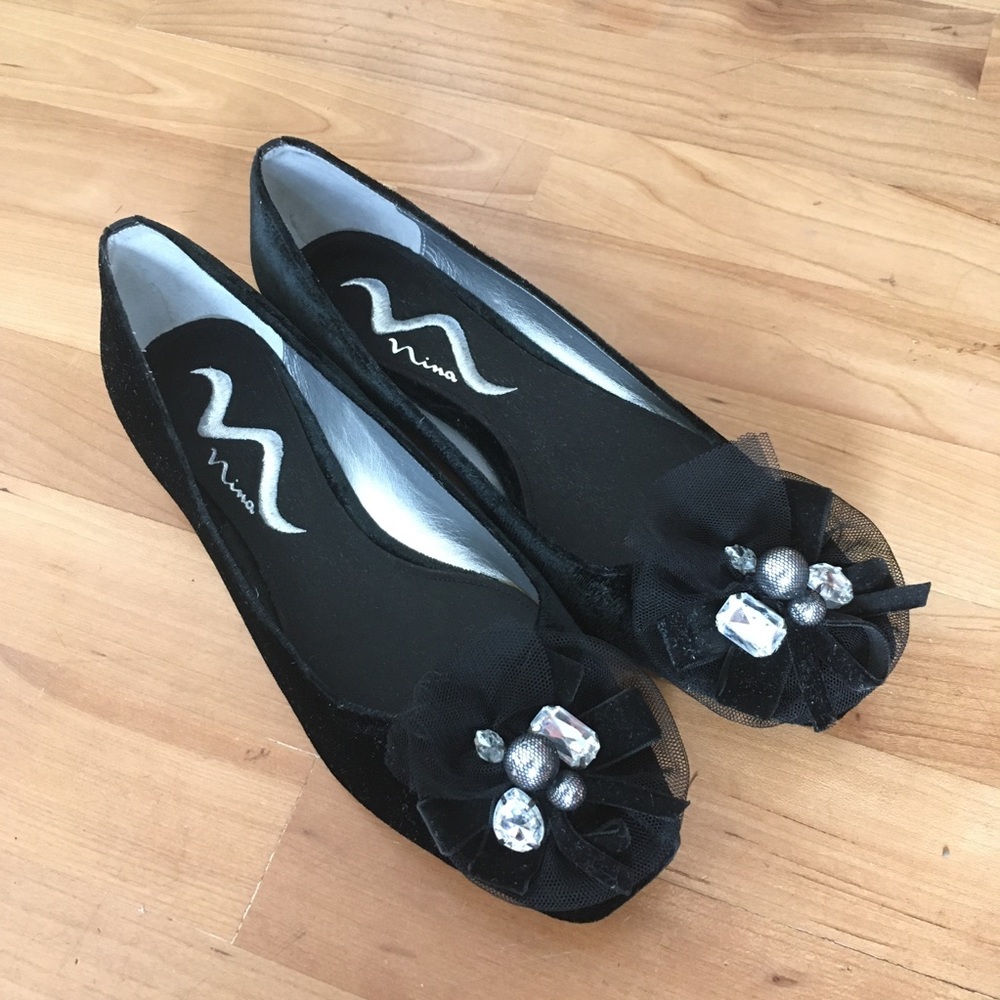 Nina black velvet flats